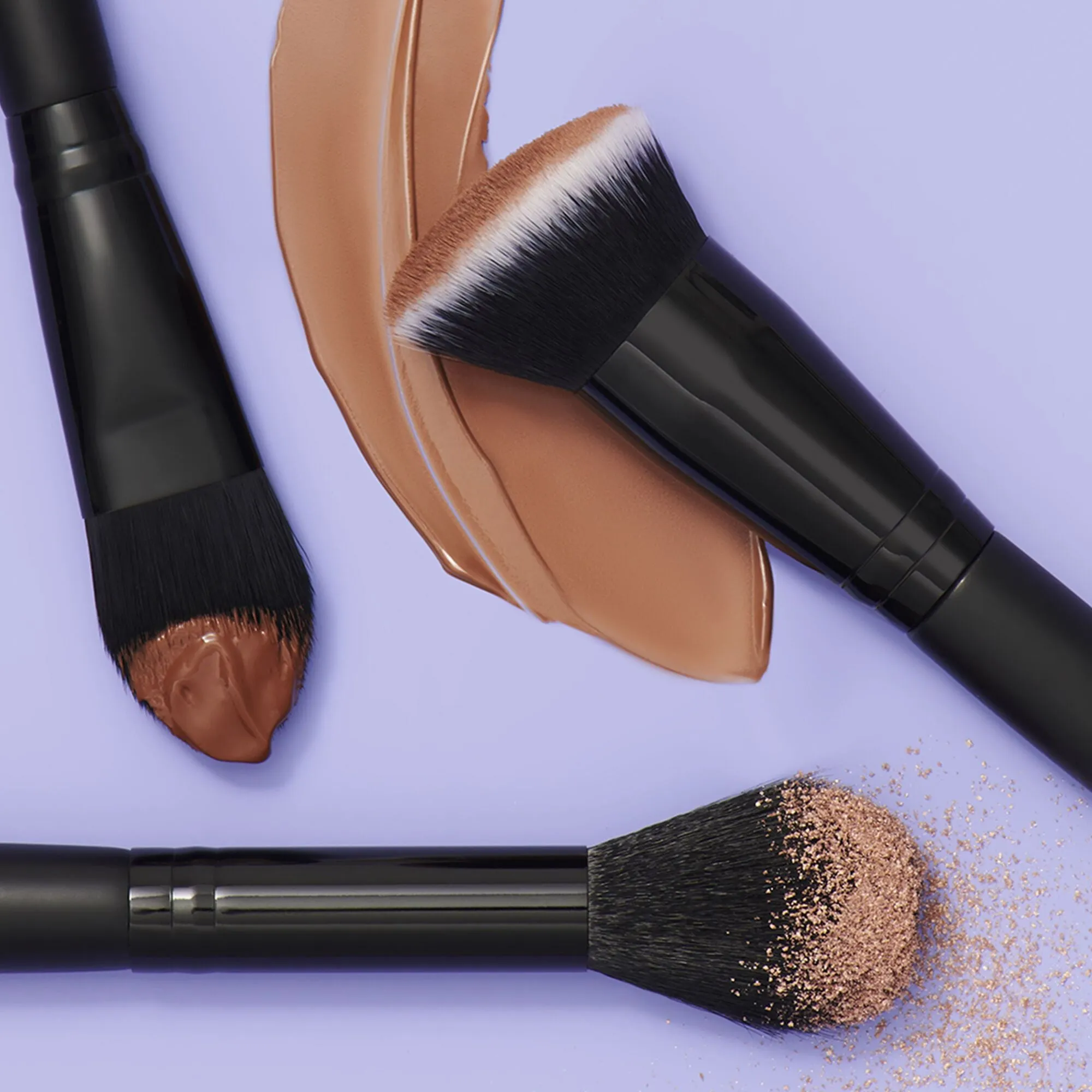 ELF HIGHLIGHTING BRUSH