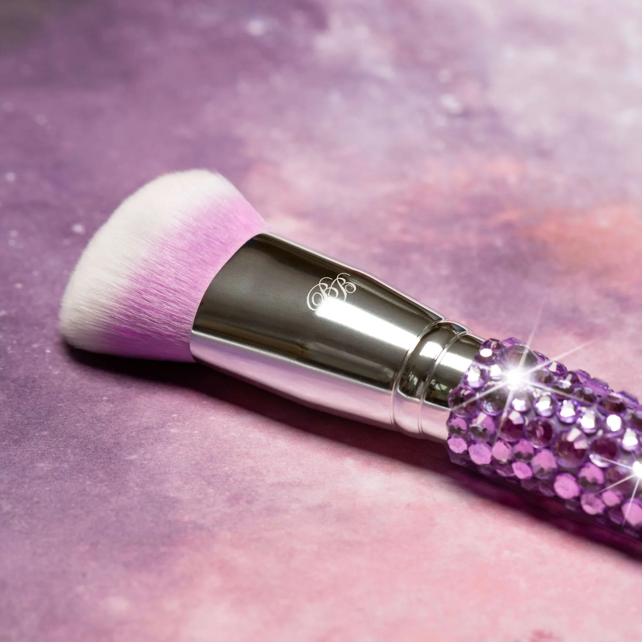 F62 - Angled Foundation & Contour Brush