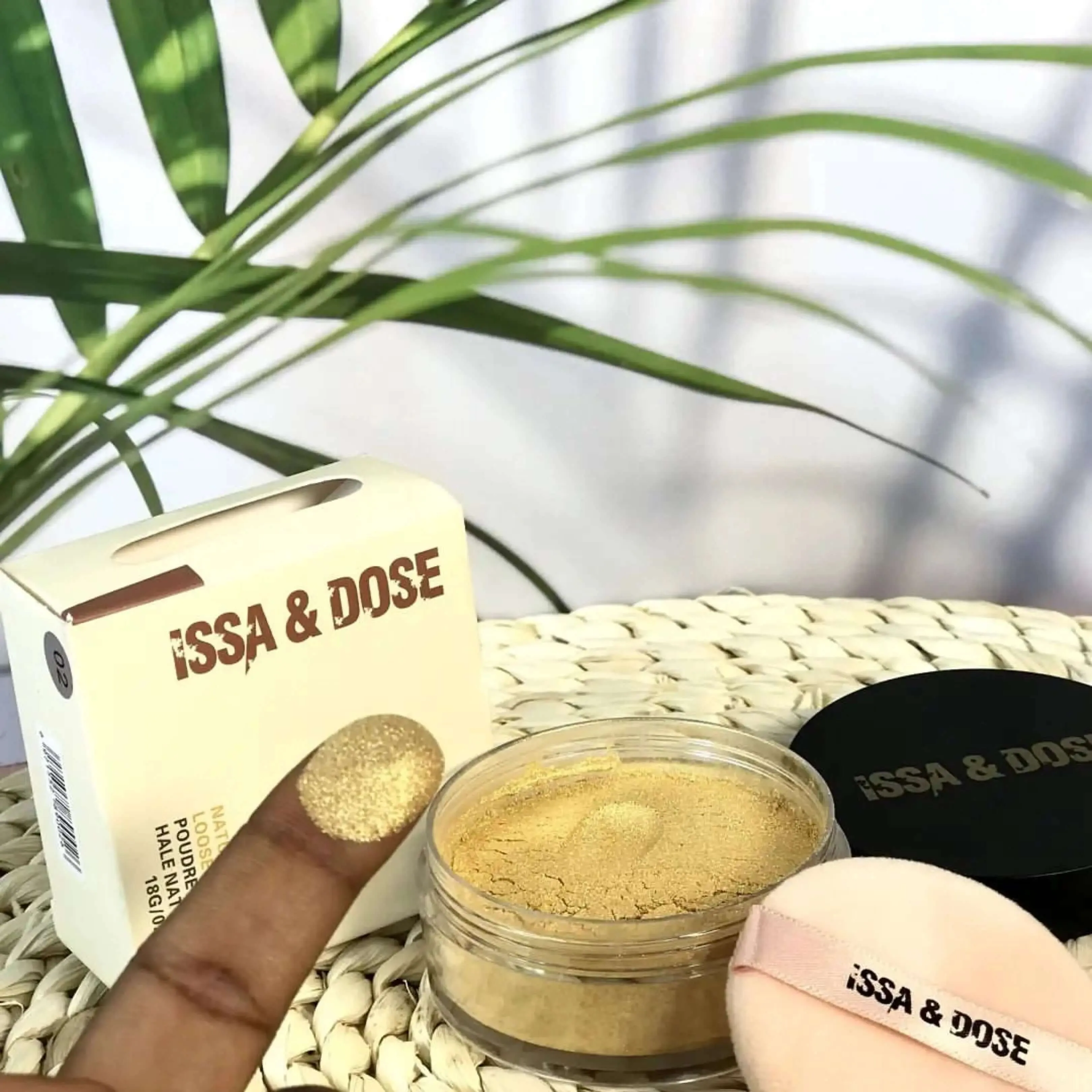 Issa & Dose Loose Glow/Highlighter/Bronzer
