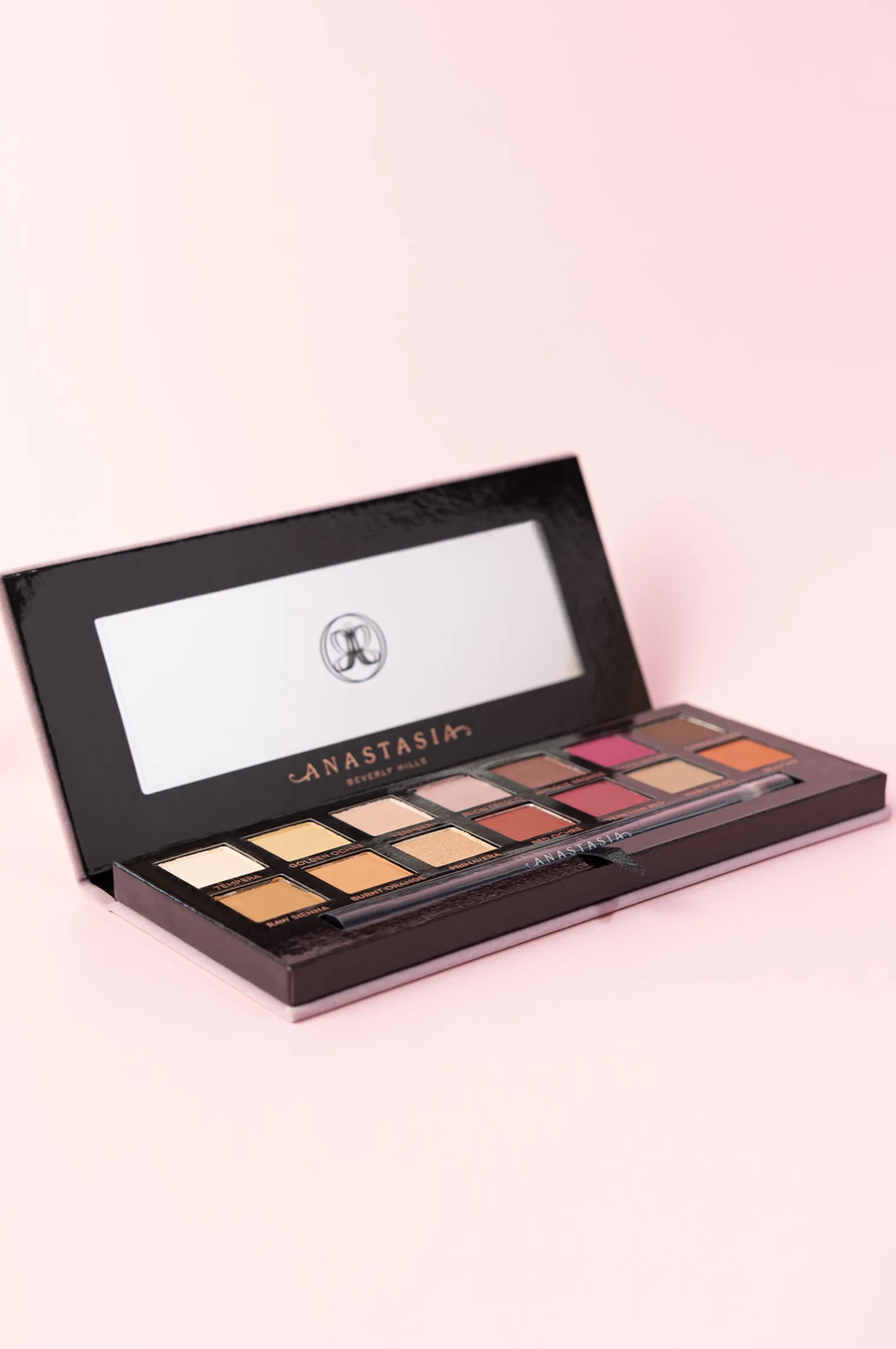 Modern Renaissance Eyeshadow Palette