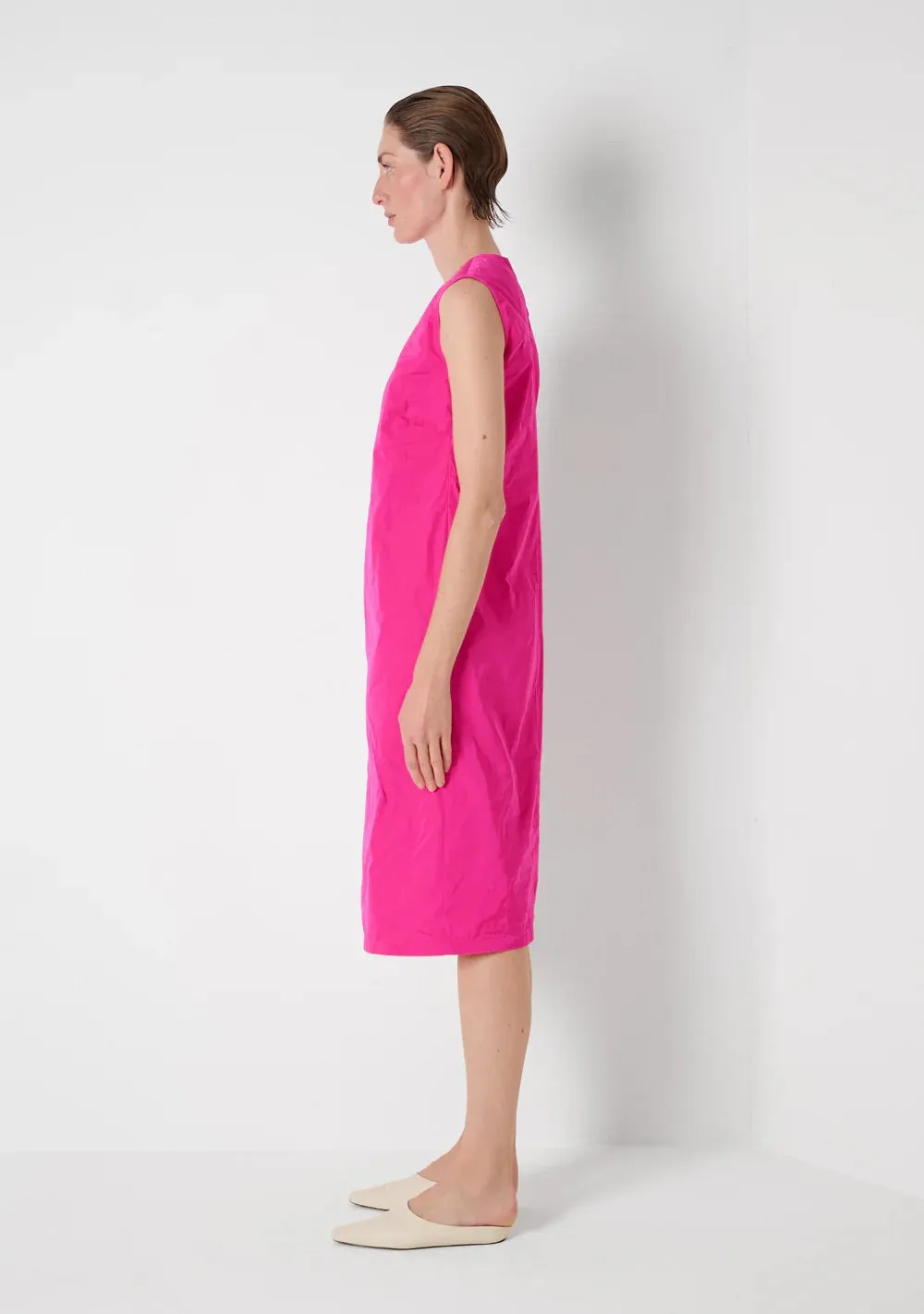 Sleeveless Boat Neck Dress