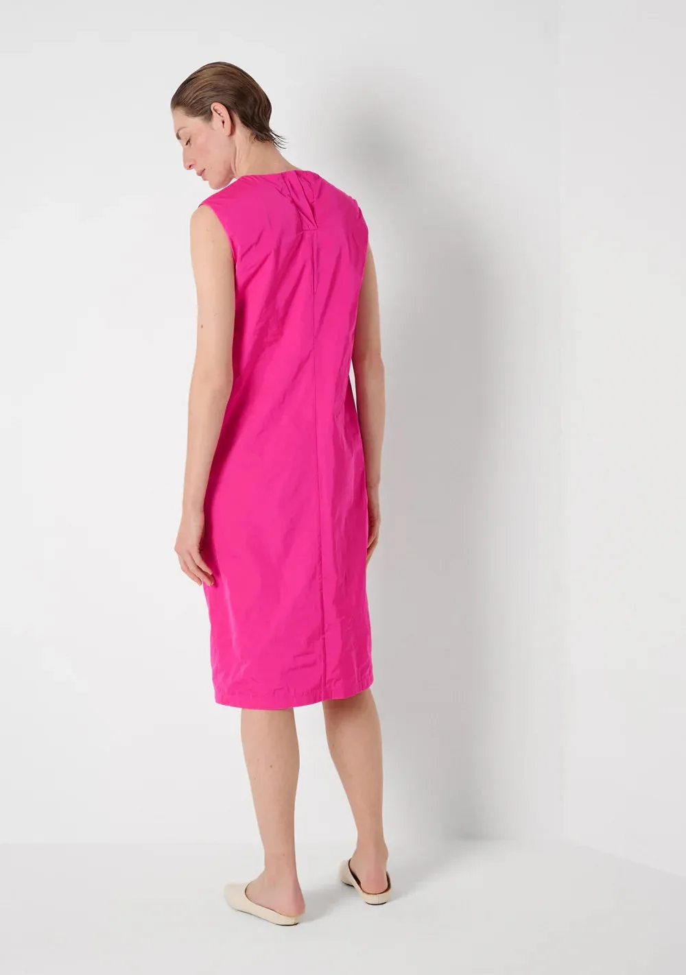 Sleeveless Boat Neck Dress
