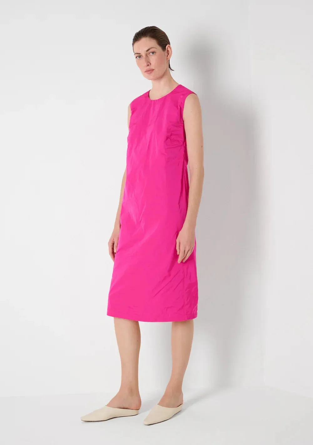 Sleeveless Boat Neck Dress